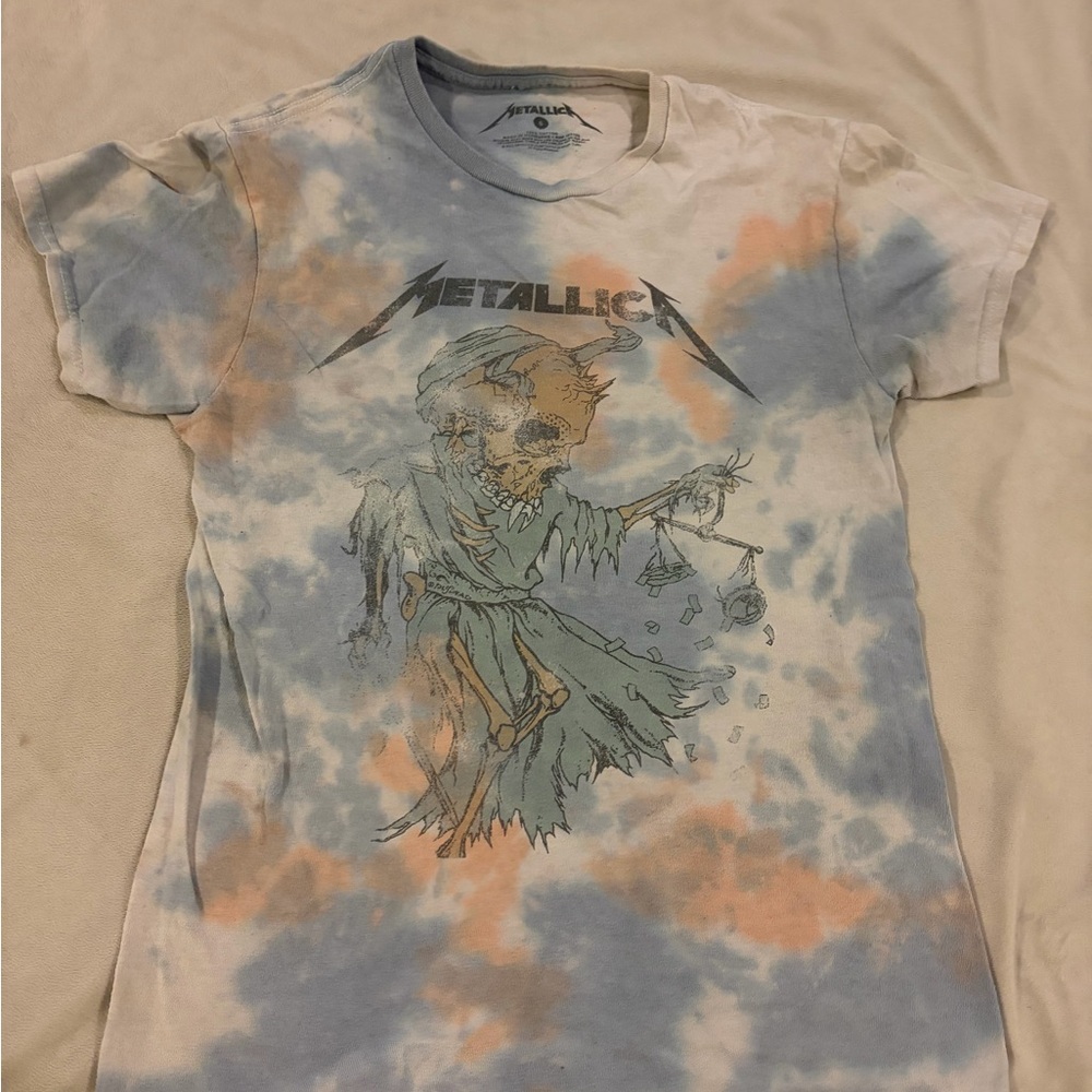 Men’s Metallica shirt